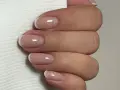 French Nails kurz: So gelingt der elegante Look zu Hause