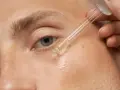 Trockene Gesichtshaut: Ursachen, Wirkstoffe & die perfekte Routine