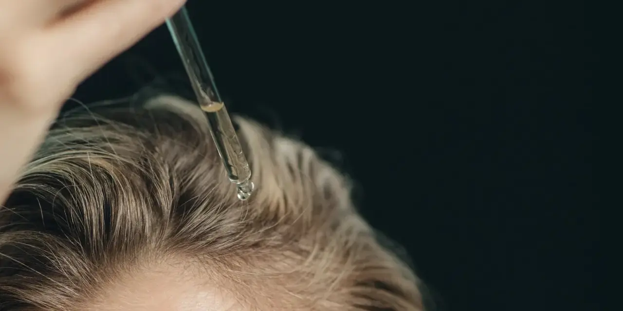 Wie schnell wachsen Haare wirklich? Ihr Guide zu Länge & Pflege