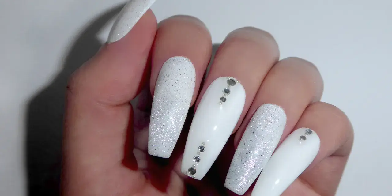 Weiße Nägel: Pinterest-Trends & DIY-Tipps für deinen Traum-Look