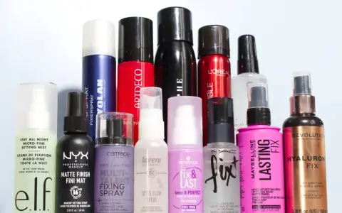 Fixierspray: Makelloses Make-up den ganzen Tag so geht's!