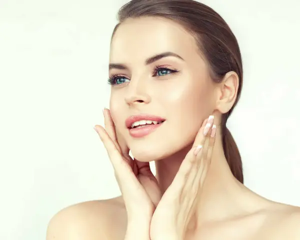 Ganzheitliches Facelift: Methoden, Kosten, Risiken & Heilung verstehen