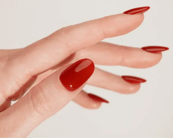 Nägel mit Gel verlängern: DIY-Anleitung für perfekte Ergebnisse