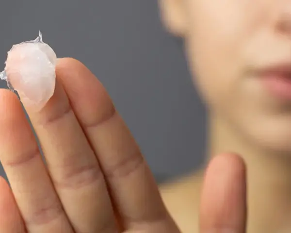 Trockene Gesichtshaut? Vaseline ist Ihr Schutzschild so geht's