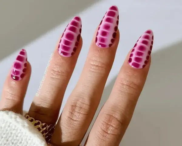 Nagelfarben 2026: Trends, Tipps & Ihre perfekte Farbe finden