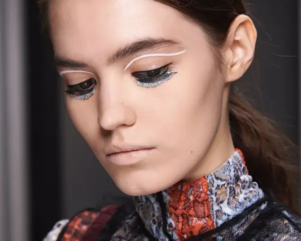 Make-up Looks meistern: Trends, Tipps & Anleitungen für jeden Anlass