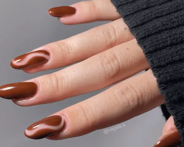 Ihre Herbst Nägel: Diese Farben & Designs sind jetzt angesagt!