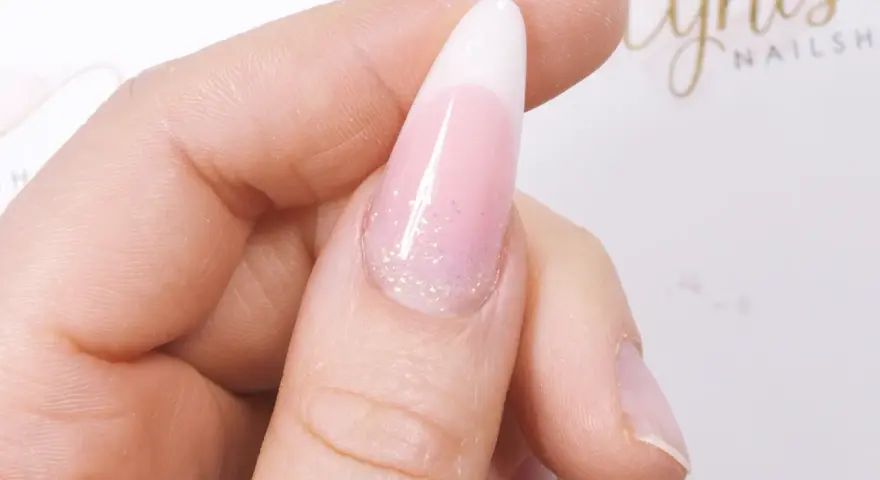 Acryl oder Gel Nägel: Was passt wirklich zu Ihnen?