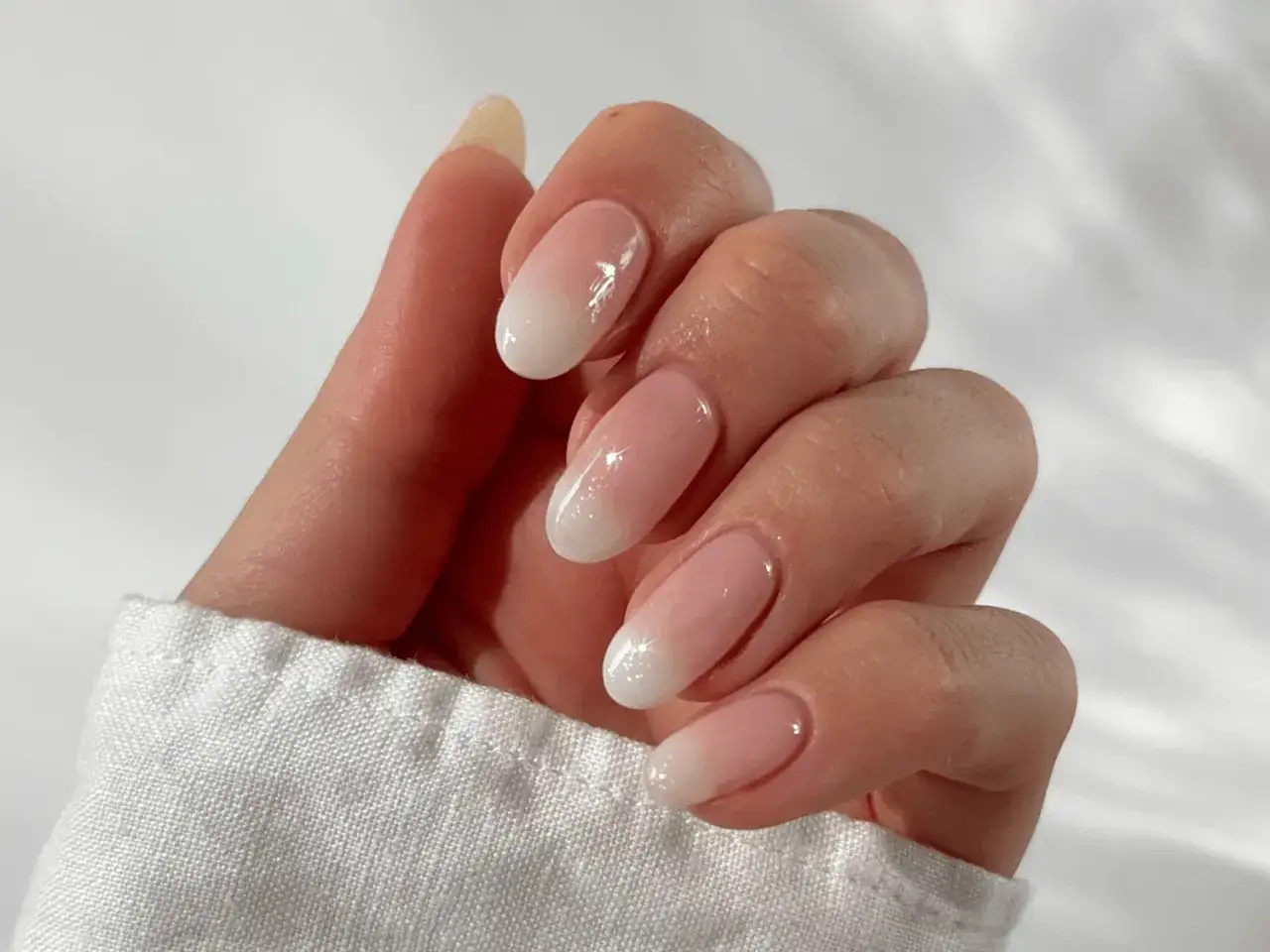Milky Ombr&eacute; N&auml;gel Produkte und Werkzeuge