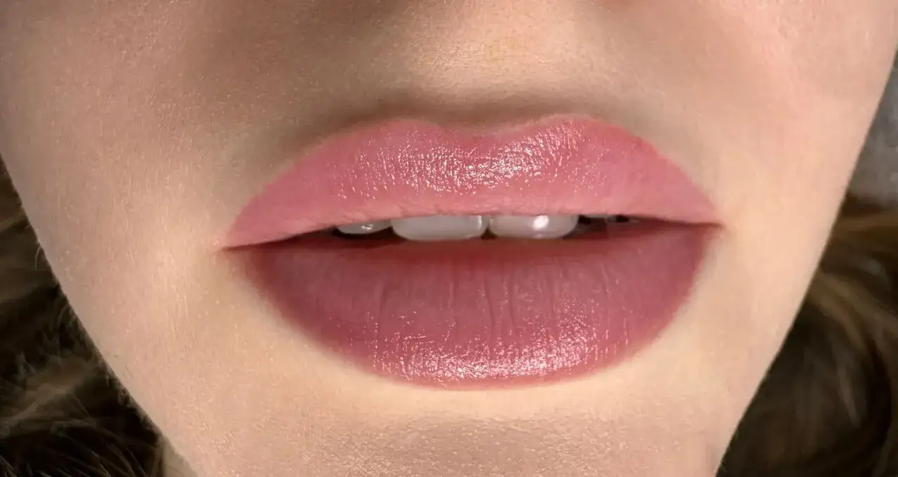 Permanent Make-up Lippen Heilungsprozess Tag für Tag